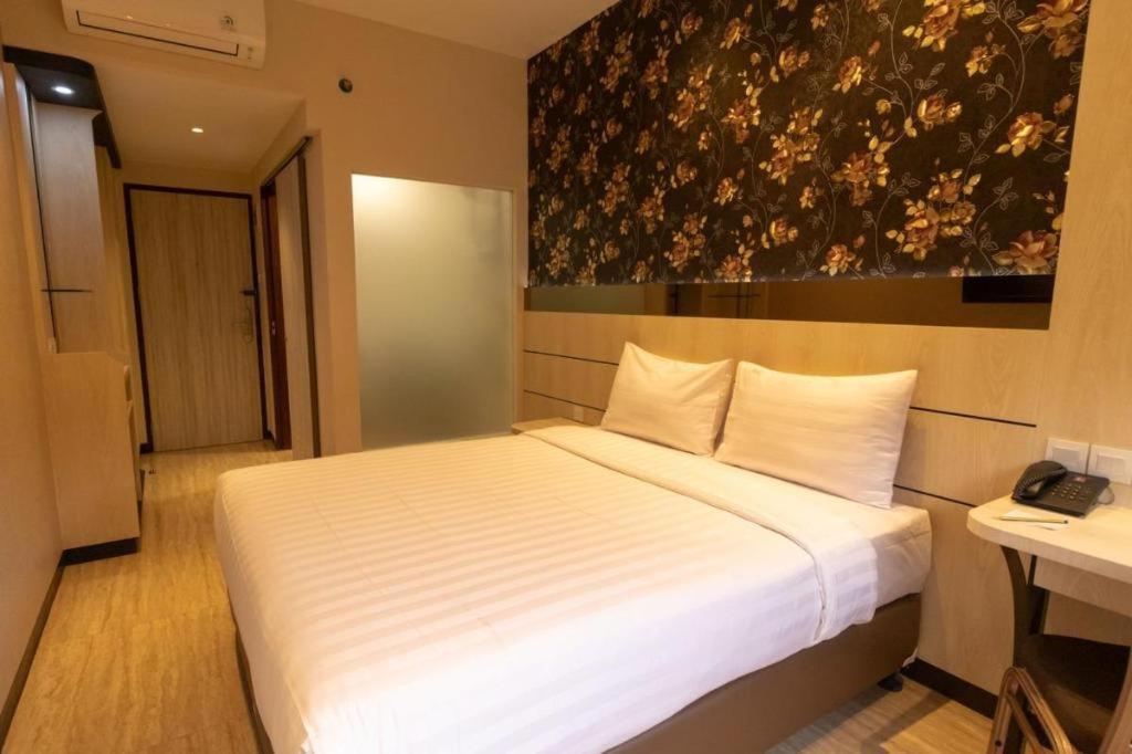 Mine Home Hotel By Sovia Bandung Buitenkant foto