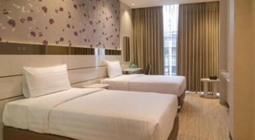 Mine Home Hotel By Sovia Bandung Buitenkant foto