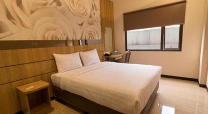 Mine Home Hotel By Sovia Bandung Buitenkant foto