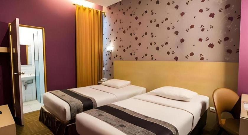 Mine Home Hotel By Sovia Bandung Buitenkant foto