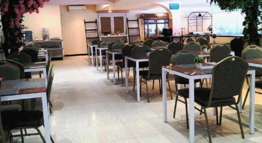Mine Home Hotel By Sovia Bandung Buitenkant foto